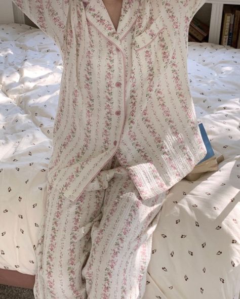 Pink Flower Organic Cotton Pajama / Muslin Cotton Pajama / Couple Pajama / Summer Pajama / Gift for Her / Gift for Women - Etsy Pajama Couple, Pajama Gift, Pajamas Aesthetic, Cotton Pictures, Couple Pajamas, Adult Pajamas, Pajama Suit, Pajamas Gift, Summer Pajamas