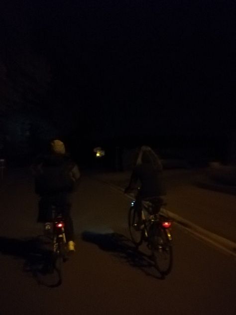 Biking Aesthetic Night, Bike Rides At Night Aesthetic, Bike Date Aesthetic, Biking At Night Aesthetic, Night Bike Ride Aesthetic, Late Night Bike Ride Aesthetic, Bike Ride Aesthetic Night, Late Night Date Aesthetic, Date Aesthetic Night