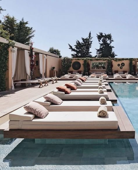 Shallow Pool Lounge, Boutique Hotel Pool Design, Pool Club Design, Rooftop Pool Design, Terraced Pool, Resort Pool Design, Hotel Pool Party, Elegant Pool, Luxury Pools Backyard