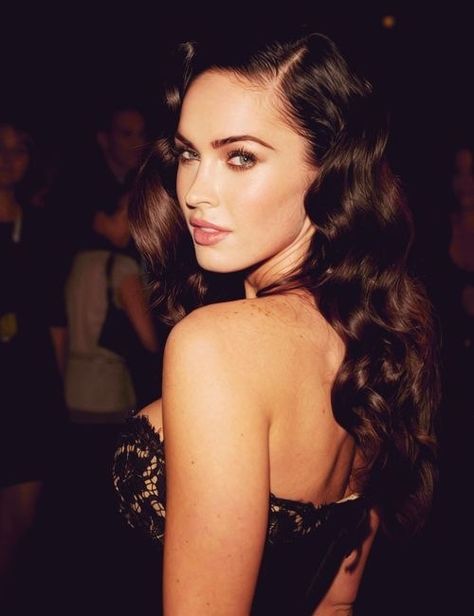 #Megan Fox Hairstyle By Face Shape, Megan Fox Photoshoot, Megan Fox Wallpaper, Old Hollywood Hair, Megan Denise Fox, Hollywood Hair, Jennifer's Body, Long Dark Hair, Megan Fox