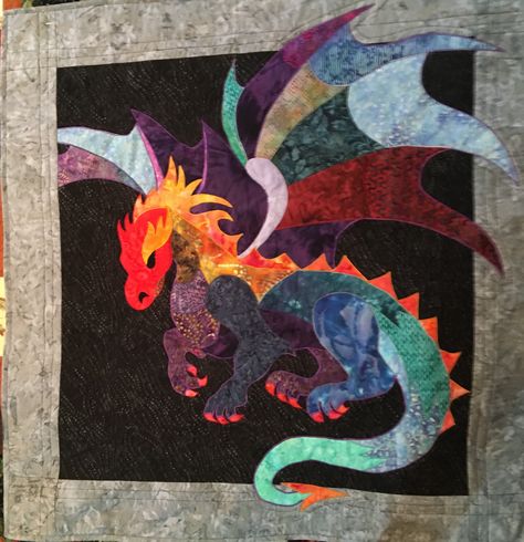 Geek Quilt, Cute Quilt Patterns, Crazy Quilt Patterns, Dragonfly Quilt, Dragon Quilt, Dragons Art, Dragon Stuff, Embroidered Tapestry, Kids Quilts