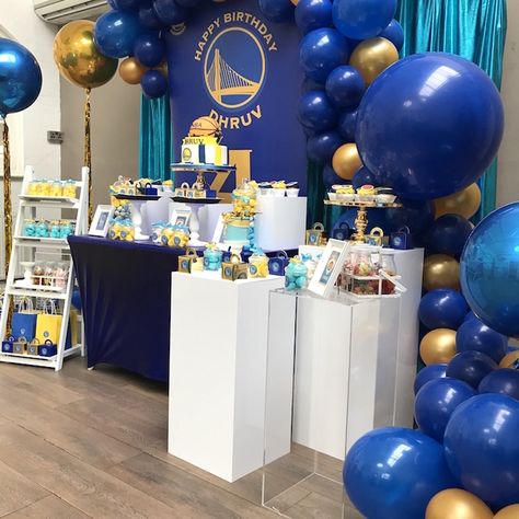 Warriors Birthday Party, Golden State Birthday Party Ideas, Nba Birthday Party, Nba Birthday Party Ideas Basketball, Golden State Warriors Birthday Party, Warrior Birthday Party Golden State, Warriors Basketball Party, Golden State Warriors Cake, Golden State Warriors Party