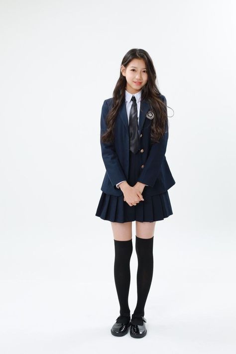 Korean School Uniform Outfits, Modest School Uniform, Korean School Aesthetic, Kpop Uniform, Korean Uniform School, Korean School Outfits, School Uniform Uk, Korean Uniform, Private School Uniforms