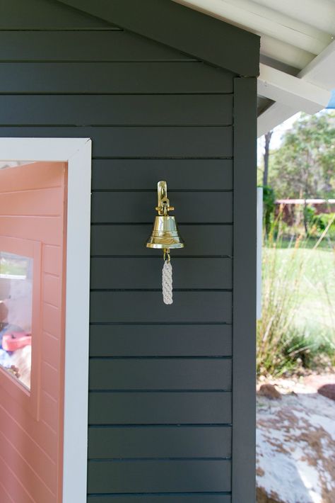 Backyard Shed Transformed Into a Gorgeous Family Home - Decoholic White Shed Black Door, Pink Shed, Shed Apartment, Pink Cottages, Shed Paint Colours, Painted Garden Sheds, Sheds Ideas, Garden Arbour, Arbour Seat