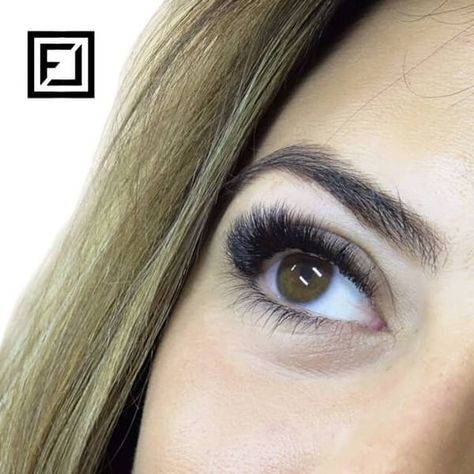 If you are looking to switch up your eyelash game and have never tried semi-permanent lashes, but are giving it serious thought, we think it’s something you should try. However, you probably have questions and concerns about the process.... Semi Permanent Lashes, Semi Permanent Eyelashes, Permanent Eyelashes, Individual Lash Extensions, Lash Growth, Mascara Brush, Individual Lashes, Fake Lashes, Natural Lashes