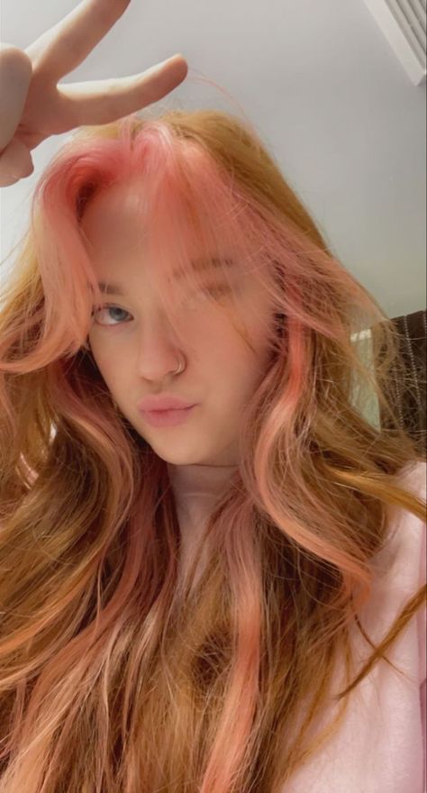 Copper Hair With Peach Money Piece, Natural Red And Pink Hair, Redhead Pink Hair, Pink Hair On Redheads, Light Pink And Ginger Hair, Red And Pink Halo Hair, Coral Money Piece Hair, Peach Color Block Hair, Ginger With Colored Streaks