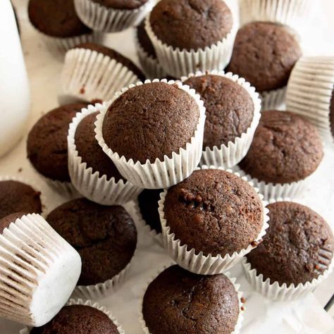 The easiest mini chocolate cupcakes! Comment cupcake and I’ll send you the recipe 🧁 These are bite sized and so fun for any occasion! Made with oil, not butter these mix together easy without a hand or stand mixer. Link to full recipe in bio. Or enter the following, https://theheartylife.org/easy-from-scratch-mini-chocolate-cupcakes-recipe/ 🔗 full link to recipe @theheartylife * * * * * * #theheartylife #Cupcakes #Chocolate #MiniCupcakes #ChocolateCupcakes #ChocolateCake #BiteSizeDes... Mini Chocolate Cupcakes, Cupcake Recipes Chocolate, Bite Size Desserts, Cupcakes Recipe, Stand Mixer, July 12, Chocolate Cupcakes, Bite Size, Mini Cupcakes