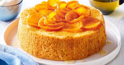 Make the most of this juicy fruit and add it to your baking with this gorgeous mandarin and almond cake. Best of all you can just let the slow-cooker do all the work! Mandarin Cake Recipe, Almond Meal Cake, Satsuma Recipes, Mandarin Recipes, Pineapple Meatballs, Mandarine Recipes, Mandarin Cake, Orange Cakes, Multi Cooker Recipes