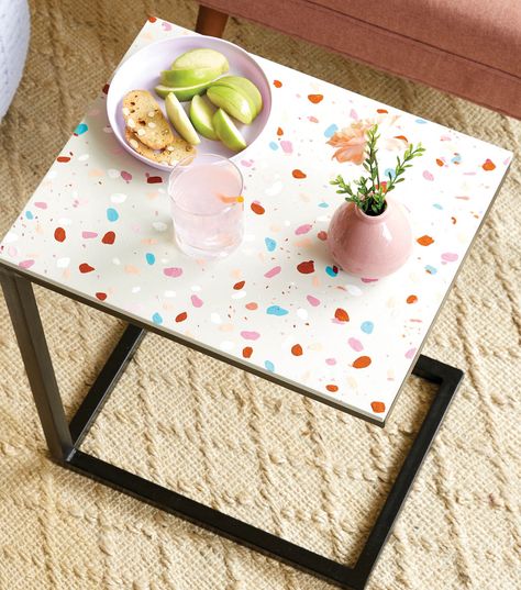 How To Make Terrazzo, Hobby Lobby Projects, Jesmonite Ideas, Diy Terrazzo, Terrazzo Table, Furniture Redos, Plastic Recycling, Recycled Plastic Furniture, Concrete Wood