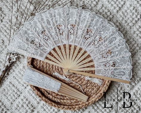 White Lace Fan Wedding, 9" Hand Fan, Victorian Lace Fan for Wedding Ceremony Rustic Boho Wedding, Wedding Favor Bridal Party Bridesmaid Gift Fan Victorian, Wedding Ceremony Rustic, Fan For Wedding, Wedding Lasso, Antique Fans, Rustic Boho Wedding, Vintage Fans, Wedding Fans, Victorian Wedding