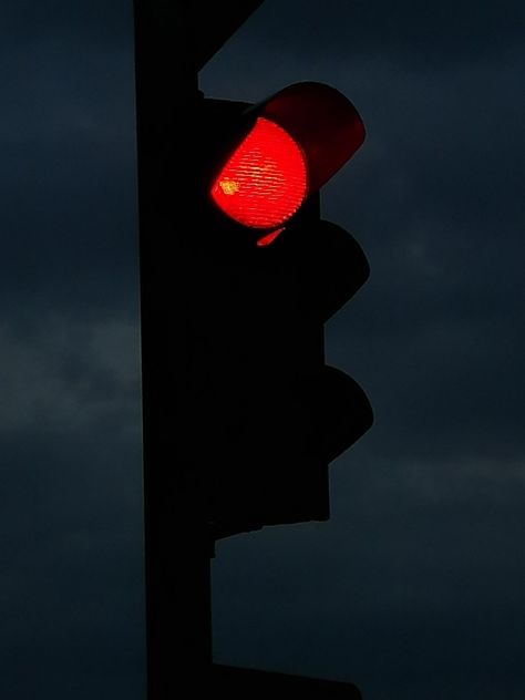 Red Traffic Light Aesthetic, Red Traffic Light, Red Photography, Muslimah Aesthetic, Journal Inspo, Stop Light, Traffic Light, Red Light, Light Photography