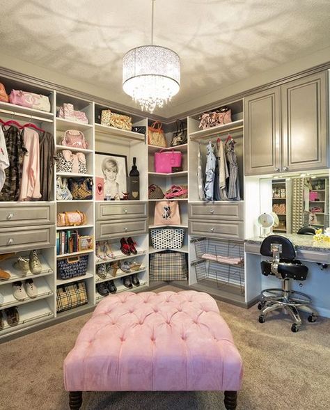 14 Inspirational Ideas For Decorating Perfect Walk In Closet Ideas De Closets, Dressing Design, Dressing Room Closet, Dream Closet Design, Closet Room, Vanity Room, Dream Closets, Closet Inspiration, Room Closet