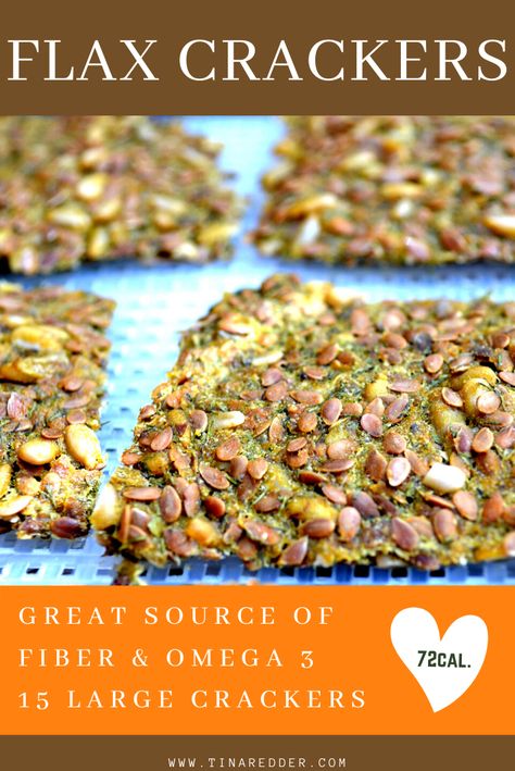 These dehydrated Flax Crackers have 72 cal. per one large cracker and are omega 3 rich due to the flax-seeds. #under100calories #rawveganrecipes #dehydratorrecipe Paleo Crackers, Seed Crackers Recipe, Seed Crackers, Crackers Recipe, Spiced Carrots, Gluten Free Crackers, Homemade Crackers, Vegan Crackers, Cracker Recipes