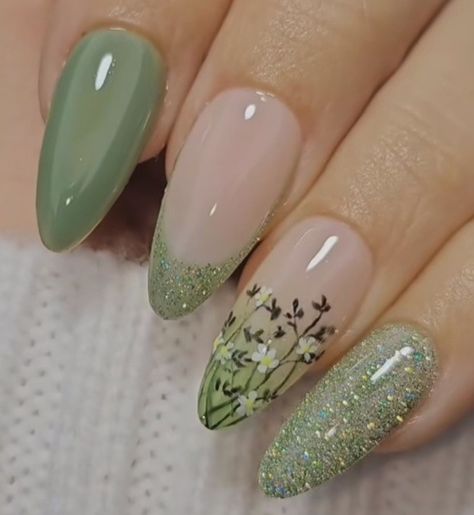 Nature Themed Acrylic Nails, Enchanted Forest Acrylic Nails, Cottagecore Wedding Nails, Purple And Sage Green Nails, Forest Aesthetic Nails, Sage Green Nail Inspo Acrylic, Fairy Nails Simple, Neutral Simple Nails, Sage And Purple Nails