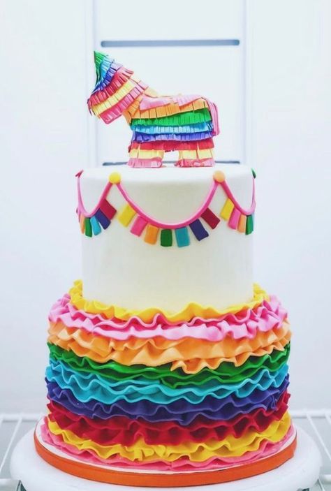 Fiesta Cake Ideas, Piniata Cake, Mexican Baby Shower, Mexican Birthday Parties, Fiesta Cake, Fiesta Birthday Party, Mexican Birthday, Fiesta Theme Party, Mexican Party Theme