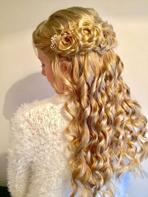 Medici Hairstyles, Regency Hairstyles Curly, 1500s Hairstyles, Midevil Hair Styles, Regency Era Hair, Victorian Hair Styles, Antique Hairstyles, Fantasy Hair Styles, Take Care Of Wavy Hair