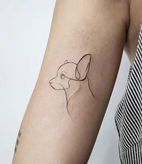 Chihuahua Tattoo, Small Dog Tattoos, Tattoos Beautiful, Tribute Tattoos, Clever Tattoos, Muster Tattoos, Silhouette Tattoos, Tasteful Tattoos, Petite Tattoos