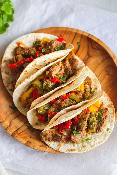 Instant Pot steak fajitas that are so tender, juicy and filled with incredible flavors! It's perfect for an easy and quick throw-together meal! #InstantPotFajitas #Steakfajitas #InstantPotDinner Shredded Beef Tacos Recipes, Fajita Taco, Instant Pot Steak, Fajita Seasoning Recipe, Fajita Spices, Little Sunny Kitchen, Beef Tacos Recipes, Homemade Fajita Seasoning, Sunny Kitchen