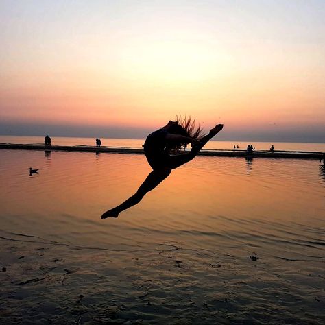 Beach Dance, Beautiful Sunset, Gymnastics