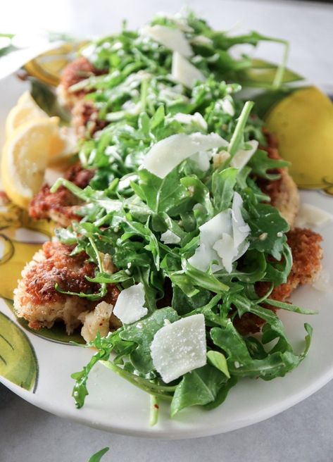 Panko Crusted Chicken with Arugula Salad - Tipps in the Kitch Breaded Chicken With Arugula, Recipes With Arugula Meals, Recipe With Arugula, Chicken Arugula Recipes, Chicken And Arugula Recipes, Arugula Chicken Salad, Chicken And Arugula Salad, Chicken Arugula Salad, Chicken And Arugula