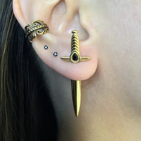 Piercing Inspo, Dagger Earrings, Jewelry Ear, Front Back Earrings, Ear Jacket, Man Den, Ear Piercing, Ear Rings, Gothic Jewelry