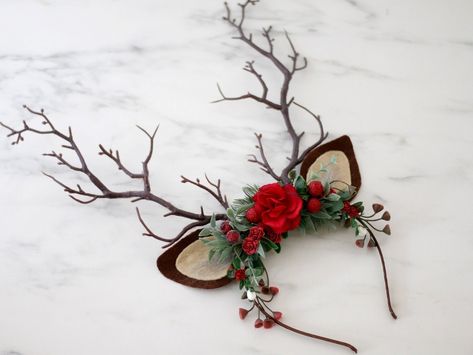 Christmas Reindeer Headband, Reindeer Ears Diy, Diy Reindeer Antlers, Christmas Headband Diy, Deer Antler Headband, Faun Costume, Diy Christmas Hats, Headband With Flowers, Sparkly Hair Accessories