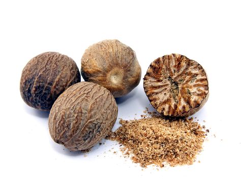 Goods from Southeast Asia - Nutmeg Benefits Of Nutmeg, Stye Remedy, Eye Stye Remedies, Ayurvedic Plants, Herbs List, Ayurvedic Herbs, Planting Herbs, Natural Treatments, Blood Circulation