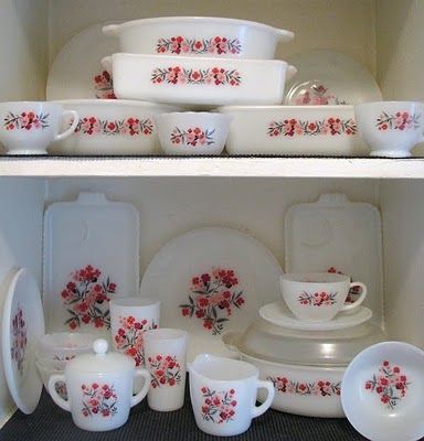 Fireking Primrose bakeware and dishes -- I love using mine for guests.  See those tumblers? SO RARE!  I only have 3. Displaying Pyrex Collection, Fire King Dishes, Pyrex Patterns, Pyrex Collection, Vintage Kitchens, Vintage Cookware, Vintage Dishware, Antique Dishes, Roses Vintage