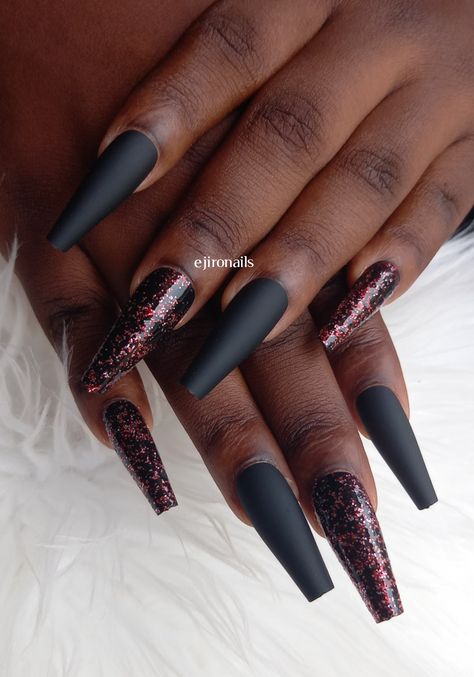 Black Matte Nails With Design, Matte Black Nail Designs, Dark Acrylic Nails, Black Ombre Nails, Rainbow Nail Art, Maroon Nails, Matte Black Nails, Ombre Acrylic Nails, Work Nails