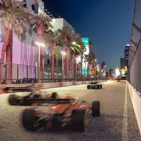 F1 Las Vegas, F1 Tracks, Watch Car, Las Vegas Outfit, Vegas Outfits, F1 Motorsport, F1 Aesthetic, Race Car Driver, Clark County