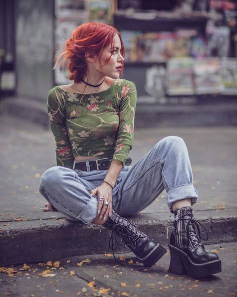 90s Fashion Grunge Outfits, Grunge Outfits 90s, Moda Grunge, Look Grunge, Goth Outfit, Outfits To Copy, 90s Fashion Grunge, Grunge Dress, Outfit 90s