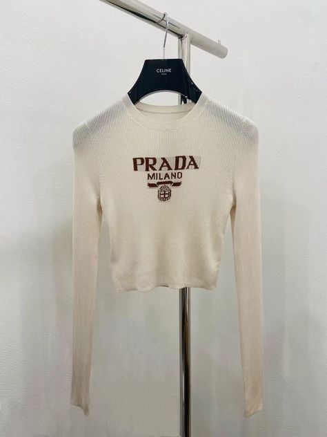 Prada Tshirt, Prada Shirt, Jeremy Scott, Teenage Fashion Outfits, Casual Style Outfits, Shirt Fashion, Dream Clothes, Outfits Casuales, Luxury Outfits