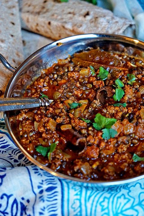 Lentils with Lamb - lentils simmered with onions, chiles, ginger paste, garlic, exotic spices, bay leaves with sautéed ground lamb, tomato sauce and cream. www.keviniscooking.com Ground Lamb Recipes, Cooked Lentils, Dal Makhani, Ginger Paste, Lamb Recipe, Lamb Meatballs, Lamb Dishes, Lamb Stew, Mince Recipes