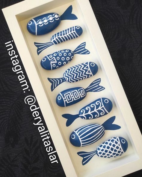 Beach Stones Art, Sea Stones Crafts, Beach Stone Crafts, Beach Rocks Crafts, Beach Stone Art, Stones For Garden, Diy Rock Art, Painted Rocks Craft, Painted Rocks Diy