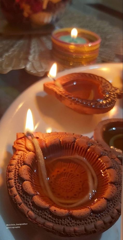 Diya Snap Aesthetic, Diya Aesthetic Snap, Deewali Photography, South Indian Aesthetic Wallpaper, Dhanteras Snap, Diwali Aesthetic Photography, Diya Photos, Diwali Aesthetic, Diwali Decoration Ideas