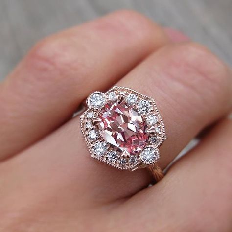 Tag this @kristincoffinjewelry pink prettiness with your loved for an oh-so-subtle hint 😘!! Kristin Coffin Jewelry, Spoon Jewelry Diy, Peach Champagne Sapphire, Coffin Jewelry, Oval Sapphire Engagement Ring, Statement Engagement Ring, Oval Sapphire Ring, Halo 2, Strictly Weddings