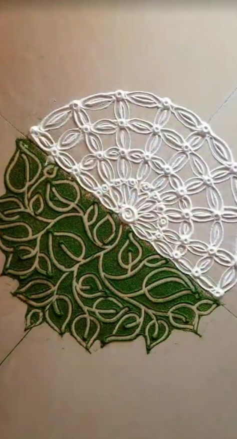 Half Rangoli Designs, Diwali Night, Rangoli Images, Sankranti Muggulu, Latest Rangoli Designs, Pookalam Design, Simple Flower Rangoli, Margazhi Kolam, Poster Rangoli