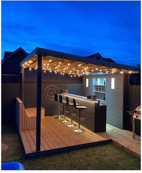 Bar Outdoor Design, Outdoor Bar Ideas, Garden Bar Ideas, Outdoor Garden Bar, Hosting Parties, Tiki Bars, Outdoor Patio Bar, Back Garden Design, Backyard Bar