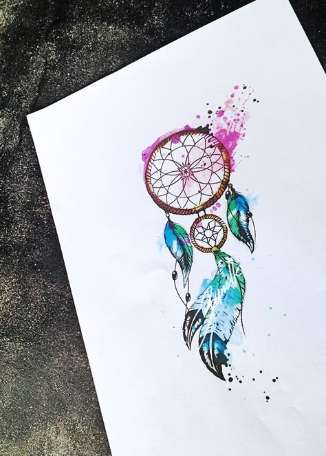 Dreamcatcher watercolor feather tattoo Tattoo Feather, Dreamcatcher Watercolor, Dream Catcher Tattoo Design, Kunst Tattoos, Feather Tattoo Design, Dream Catcher Tattoo, Tattoo Zeichnungen, Watercolor Feather, Geniale Tattoos