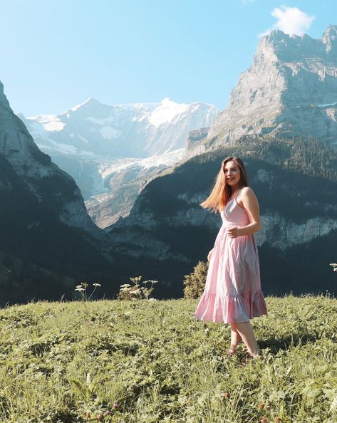 Alpine outfit in Grindelwald, Switzerland Hiking Outfit Switzerland, Lucerne Switzerland Summer Outfit, Outfits For Switzerland Summer, Summer Switzerland Outfits, Alpine Outfit, Switzerland Outfit Summer, Switzerland Poses, Switzerland Summer Outfits, Mountain Outfit Summer