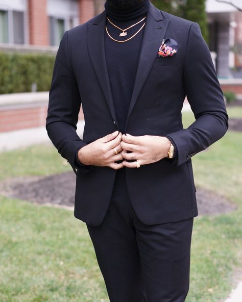 All Black Suit With Turtleneck Men, Turtle Neck Suit Men Wedding, Turtle Neck With Suit Men, Black Suit Turtleneck Men, Black Suit With Turtleneck Men, Suits With Turtle Neck Men, Turtle Neck Prom Outfit Men, Turtle Neck Blazer Outfit Men, Turtle Neck Suit Men