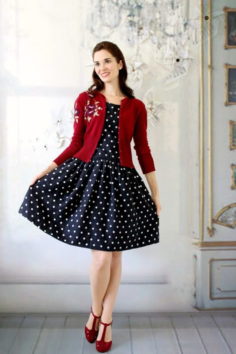 Modcloth Style, Modcloth Style Gallery, Modest Outfit Ideas, Indie Style, Look Retro, Retro Pin Up, 40s Fashion, Skirt Maxi, Zooey Deschanel