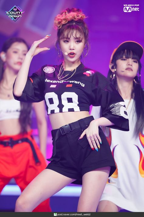 190627 (G)I-DLE - Uh-Oh at M Countdown #UHOH #GIDLE #MNET Seo Soojin, Concert Stage, Soo Jin, Uh Oh, Event Outfit, Girl Fits, Kpop Fashion Outfits, Girl With Hat, Kpop Outfits