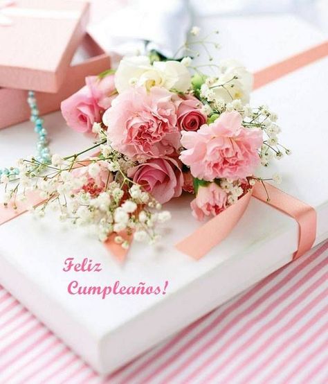 Feliz Cumpleanos! Cake Mini, Gift Wrapping Inspiration, A Bouquet Of Flowers, Creative Gift Wrapping, Present Wrapping, Beautiful Gift Wrapping, Pretty Packaging, Cool Ideas, Wrapping Ideas