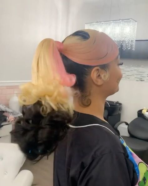 Quick Weave Barbie Ponytail, Colored Barbie Ponytail, Barbie Personality, Barbie Ponytail Black Women, Barbie Ponytail With Swoop, Colorful Ponytail, Thanksgiving Hairstyles, Barbie Ponytail, Pop Hair