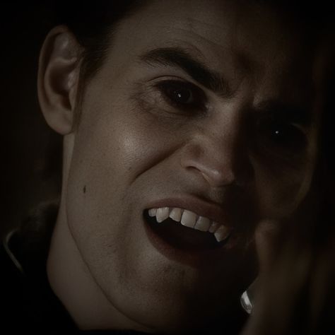 Stefan Vampire Face, Stefan Salvatore Vampire Face, Stefan Vampire, Vampire Diaries Guys, Paul Wesley, Stefan Salvatore, Damon Salvatore, Anime Background, Vampire Diaries