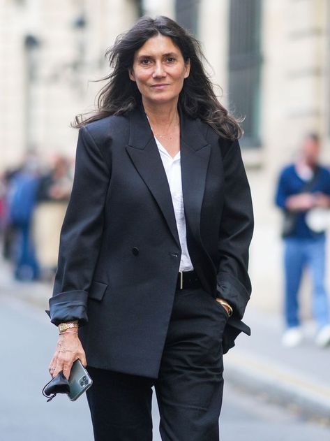 Editor Outfit, French Summer Outfits, Emmanuelle Alt Style, French Outfits, French Style Fashion, Vogue Editors, French Vogue, Emmanuelle Alt, French Women Style