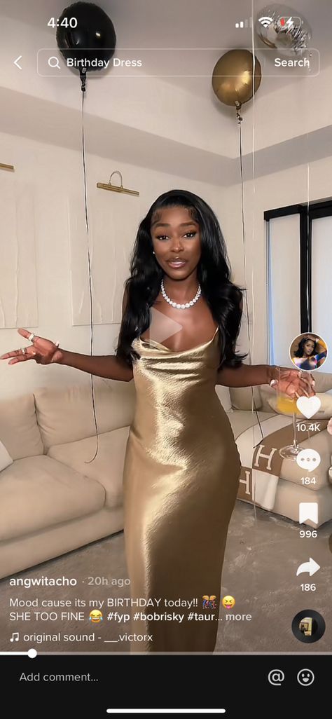 Gold Dress Black Woman, Gold Dress Outfit, Birthday Outfit For Teens, 20th Bday, 16th Birthday Outfit, Mode Dress, 28 September, 21st Birthday Photoshoot, Birthday Fits