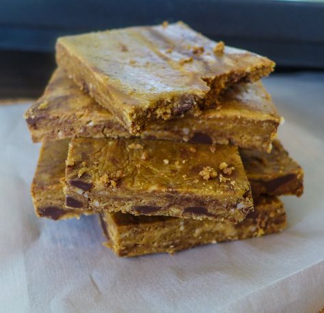 Homemade Go Macro Bars, Diy Go Macro Bars, Homemade Gomacro Bars, Go Macro Bars Recipe, Gomacro Bars Recipe, Go Macro Bars, Gomacro Bars, Perfect Bar Recipe, Vegan Bakes