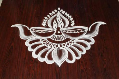 Kolam For Diwali, Deepam Rangoli, Diwali Alpona Design With Diya, Deepavali Kolam, Karthigai Deepam Kolam, Deepam Kolam With Dots, Easy Rangoli Designs Videos, Very Easy Rangoli Designs, Karthigai Deepam Kolam Rangoli